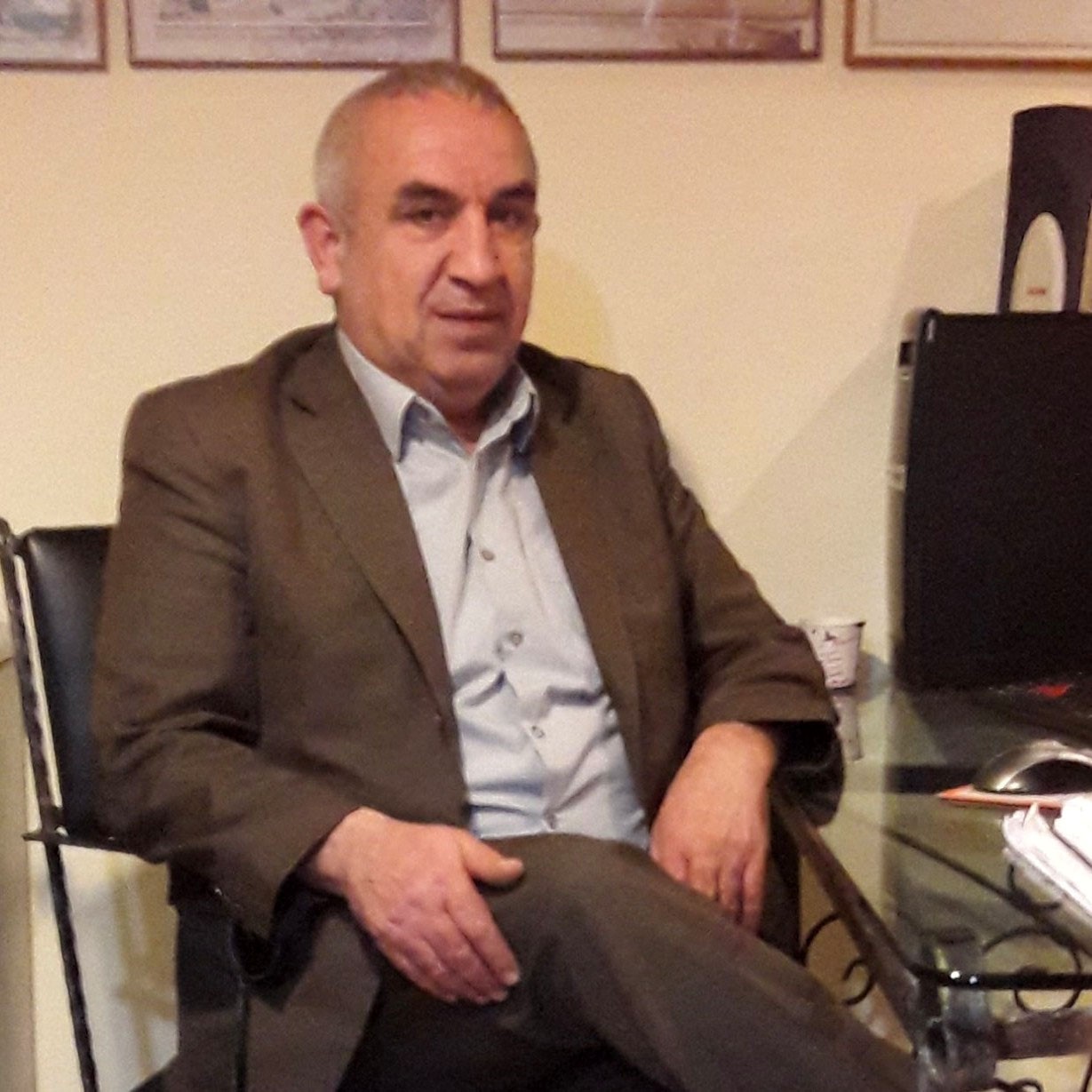 Tartıştığı babasını silahla vurdu