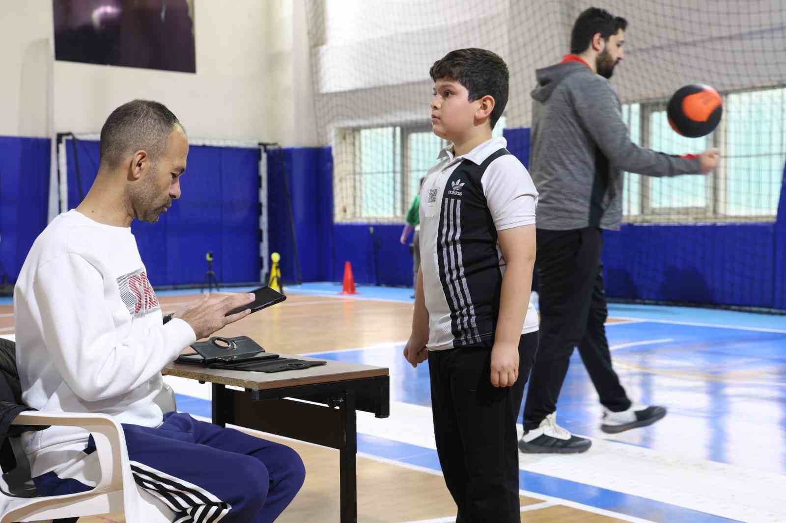 Gençlik ve Spor Bakanlığı, yetenek taramasıyla binlerce öğrenciyi spora yönlendiriyor