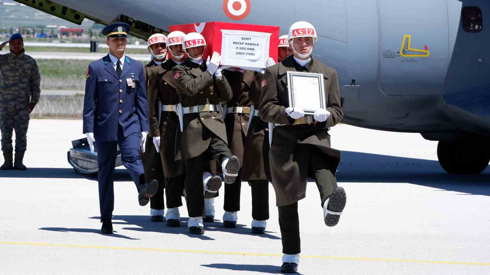Erzurum şehidini uğurluyor