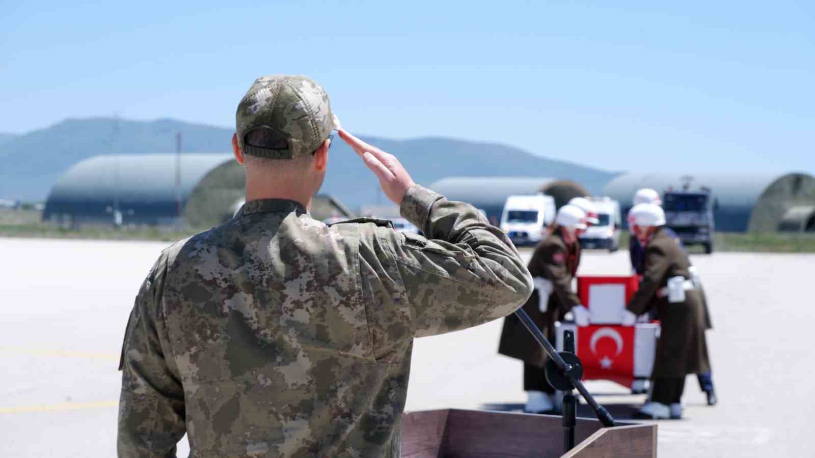 Erzurum şehidini uğurluyor