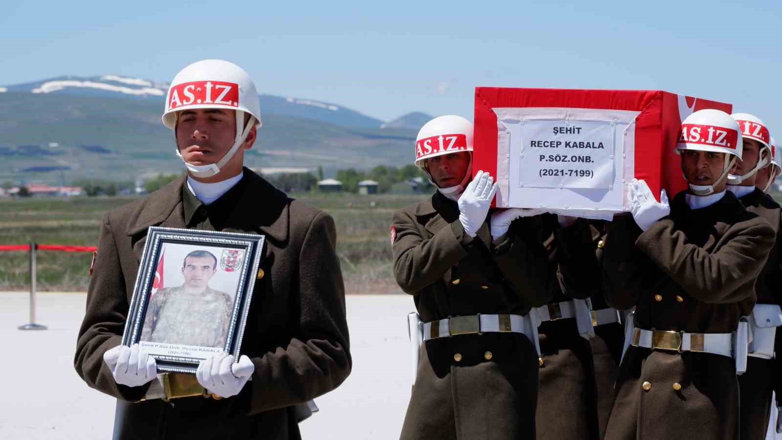 Erzurum şehidini uğurluyor