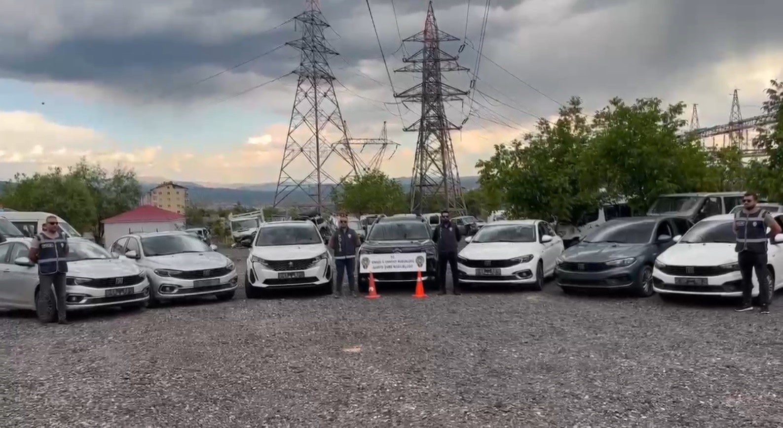 Bingöl’de çalıntı araçlar ele geçirildi