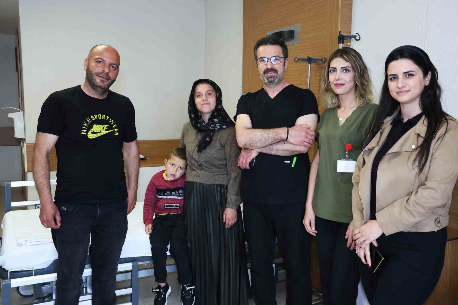Sobanın üstündeki sıcak patatesi yiyen çocuk ölümden döndü