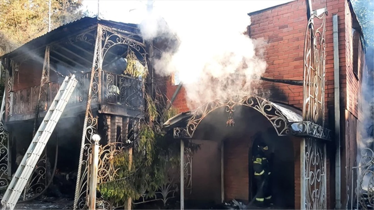 Rusya'da kaçak göçmenlerin yaşadığı binada yangın: 8 ölü, 7 yaralı