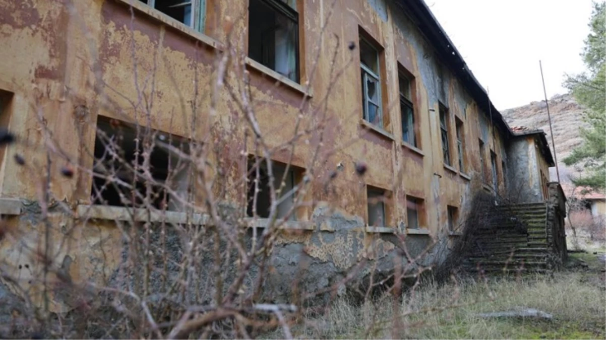 Sivas'taki 'Küçük Paris' ıssızlığıyla Çernobil'i geride bıraktı