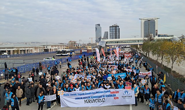 “Yurttaş Sesleniyor, Haklarımızı Alacağız” Mitingine Yoğun Katılım!