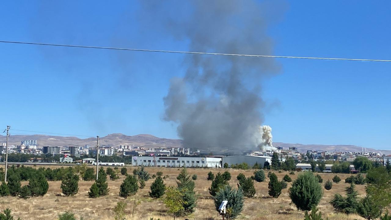 Ankara’da sanayi sitesinde yangın!