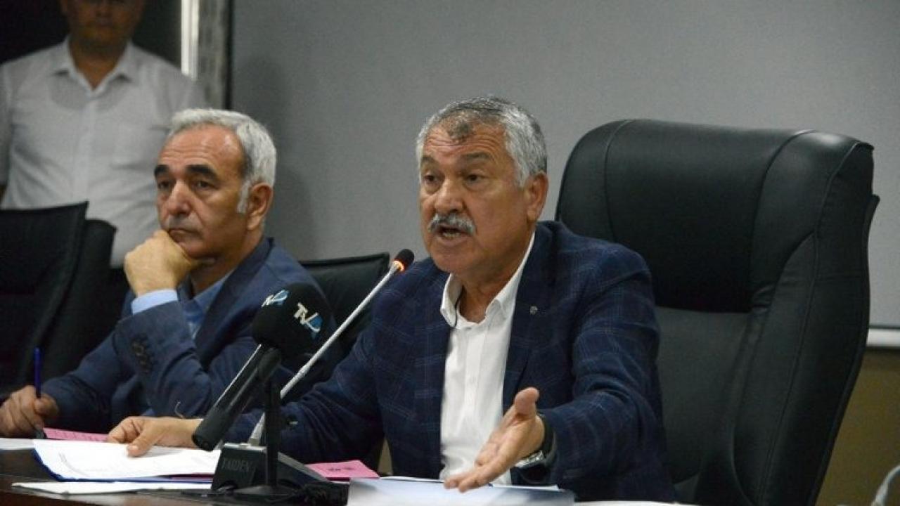 CHP’li Zeydan Karalar’ın ‘Memnuniyet anketi’ne AK Parti’den tepki