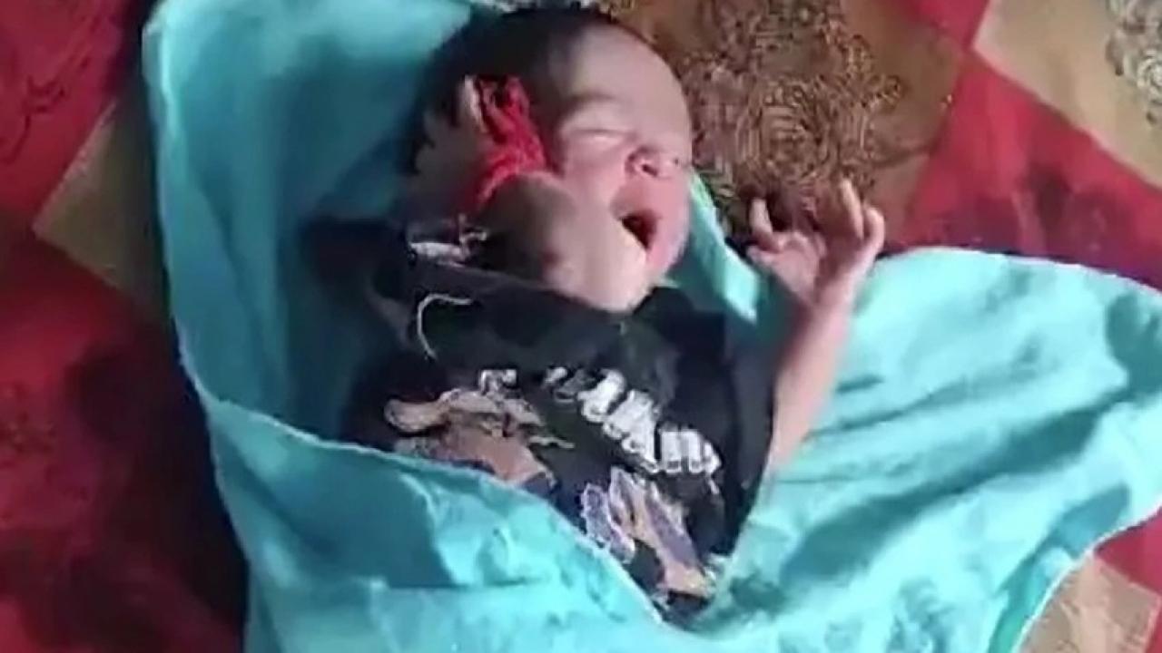 Hindistan bu olayı konuşuyor! 26 parmakla doğdu