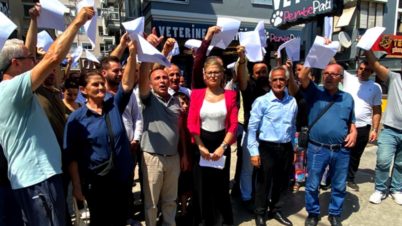 İYİ Parti’de toplu istifa depremi! Tam 200 kişi!