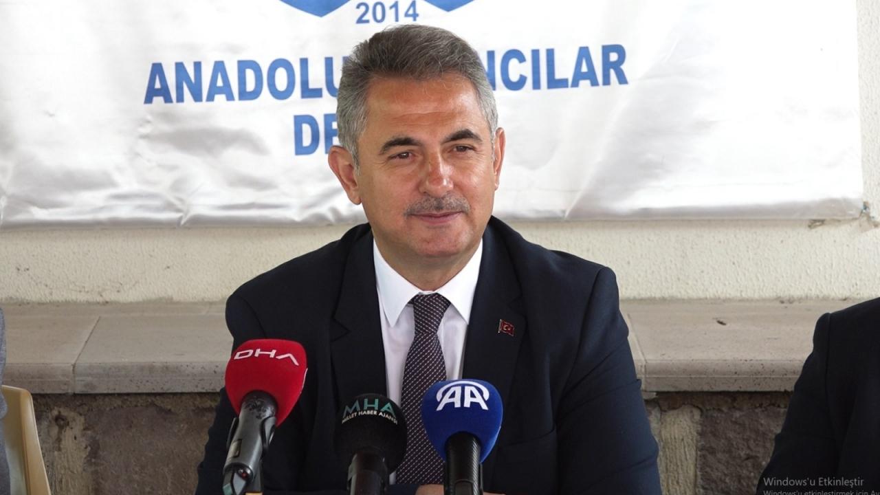 Murat Köse’den Mansur Yavaş’a 58 km’lik metro göndermesi!