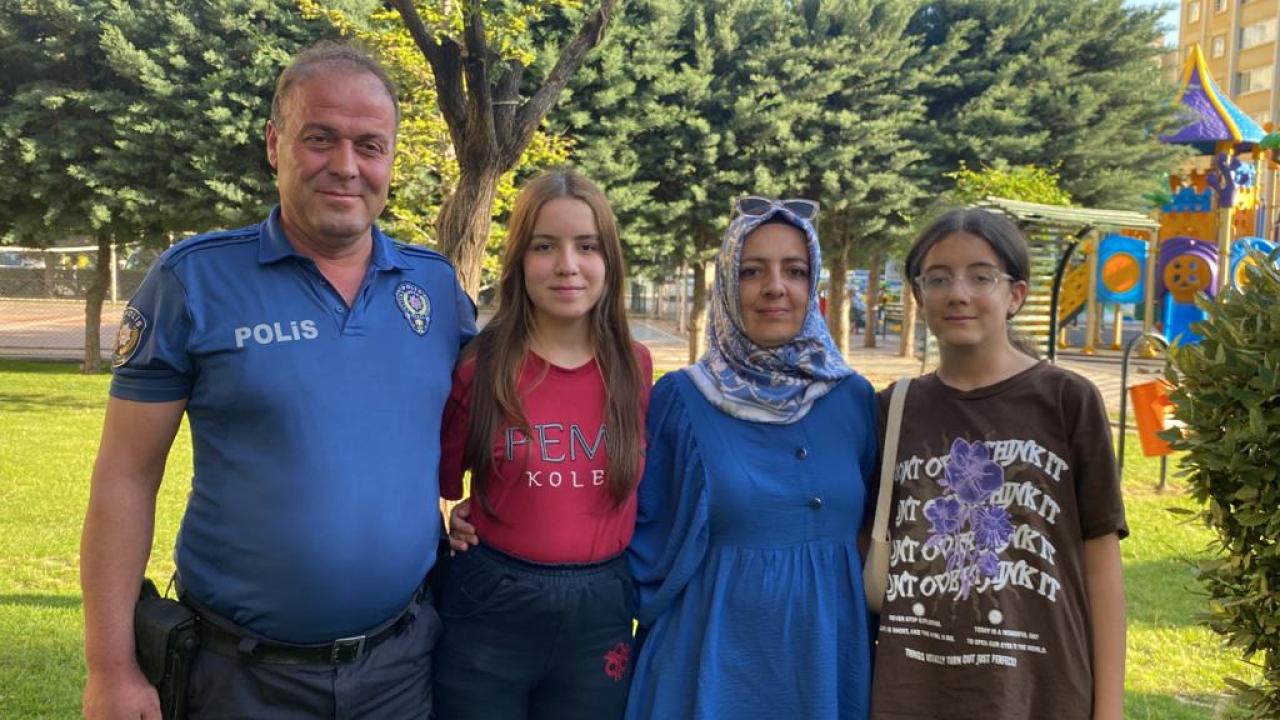 LGS’de 500 tam puan alan Zeliha’nın hedefinde yazılım mühendisliği var