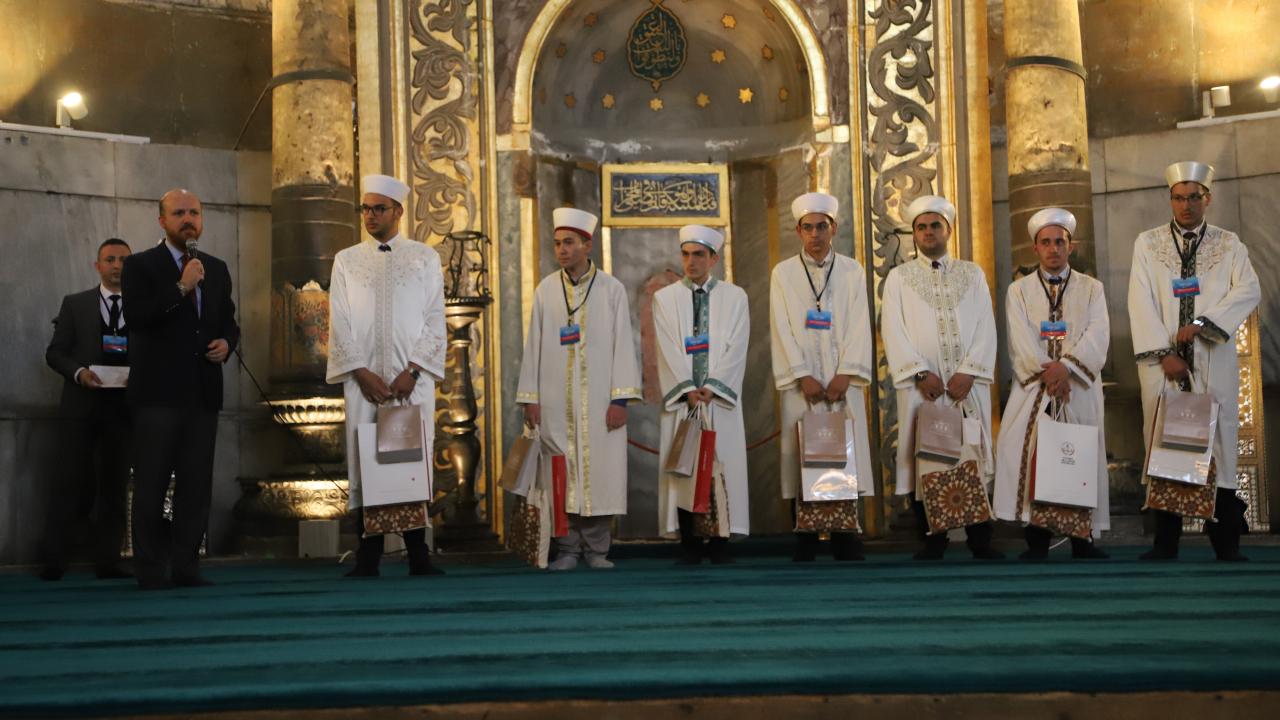 Genç hatipler Ayasofya Camii’nde yarıştı