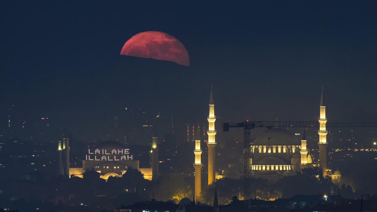 İstanbul 2022’de dünyaca ünlü sanatçıları konuk etti