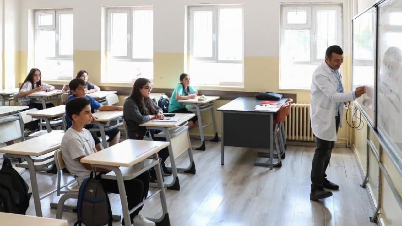 Milli Eğitim Bakanı Özer’den ücretsiz kurs müjdesi