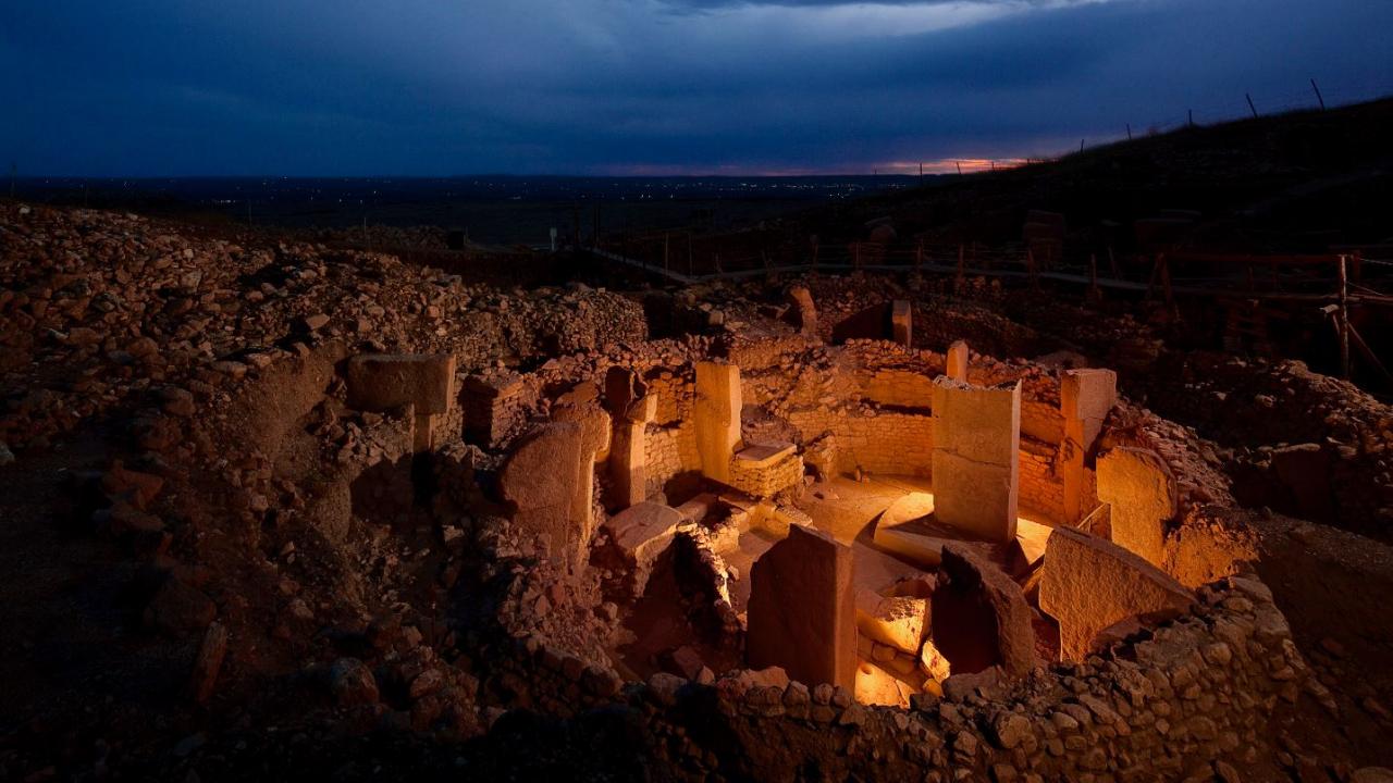 Neolitik Çağ’da kamusal yapılar… Göbeklitepe’de öğütme taşları bulundu