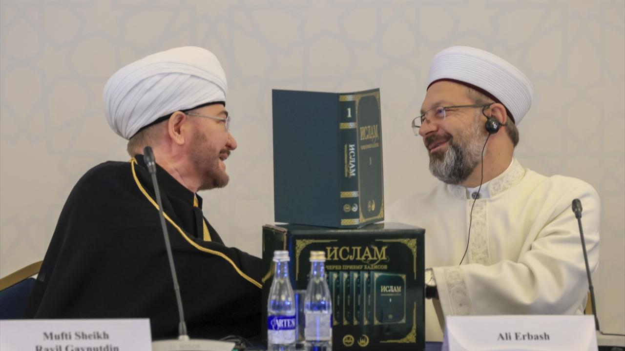 İslam’ın tebliği Rusya’da yayılıyor… ‘Hadislerle İslam’ eserinin Rusçası tanıtıldı