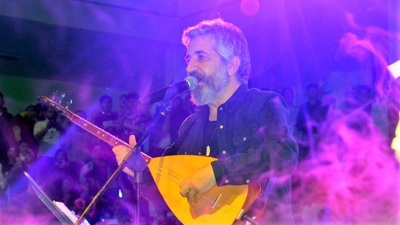 Sanatçı Ali Kınık Hatay’da konser verdi