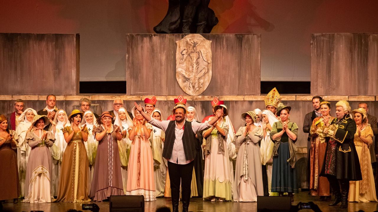 Tosca Operası sanatseverlerden büyük alkış aldı