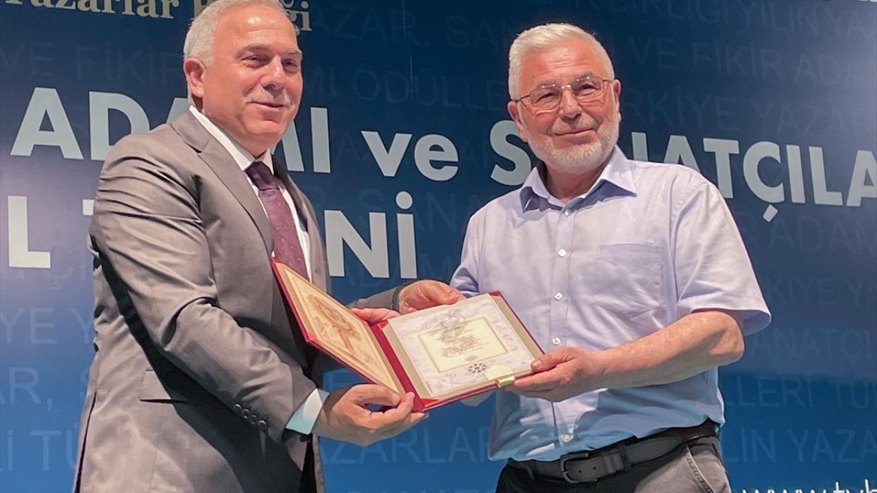 TYB’nin ‘Yılın Yazar, Fikir Adamı ve Sanatçıları’ ödülleri sahipleriyle buluştu