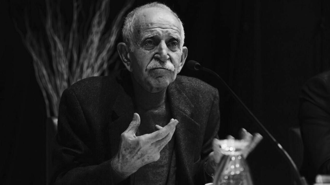 Ülkü Tamer kitaplığı büyüyor