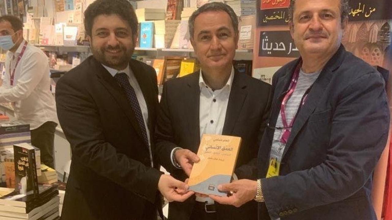 Yazar İlhami Fındıkçı, Abu Dabi Kitap Fuarı’nda okuyucuyla buluştu