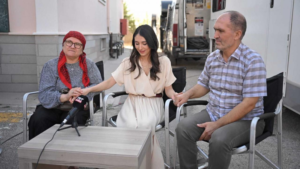 “Aybüke; Öğretmen Oldum Ben!”in setine şehidin ailesinden ziyaret