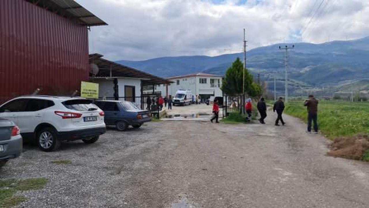 Çiftlikte çalışan Afgan, yem karma makinesine düşerek can verdi