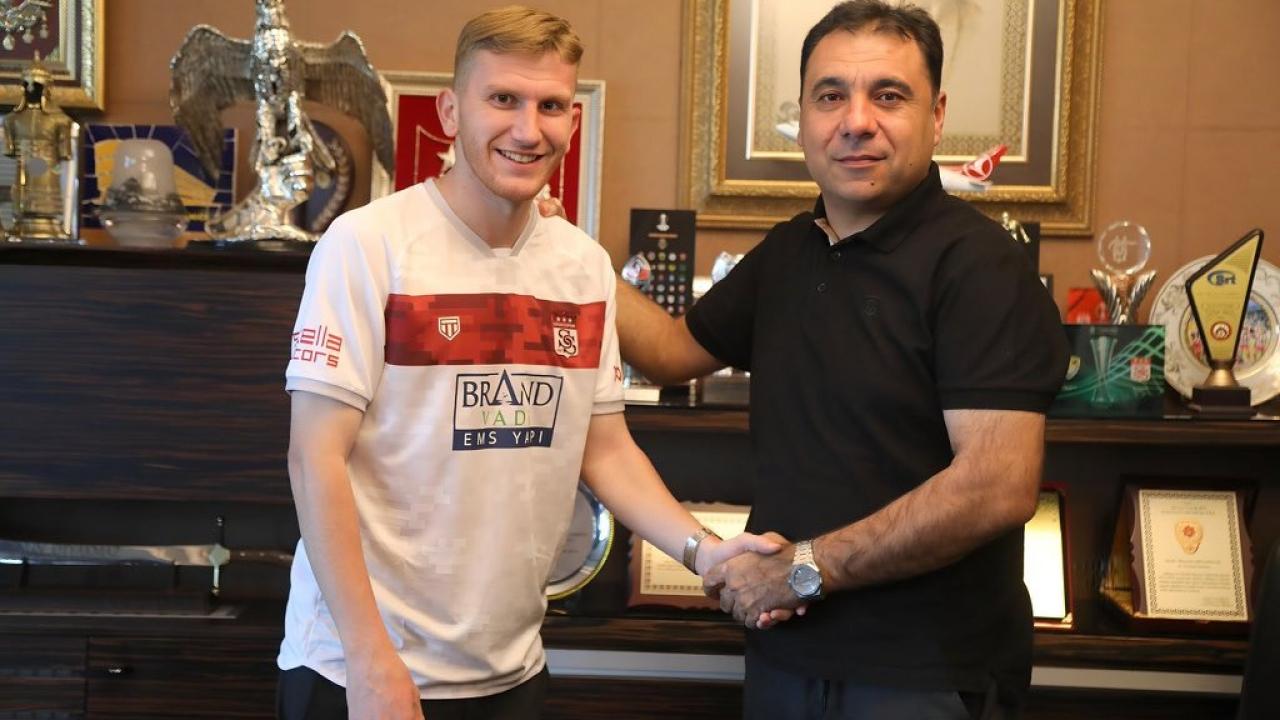 Fenerbahçe ayrılığı resmen duyurdu! Sivasspor’a gitti