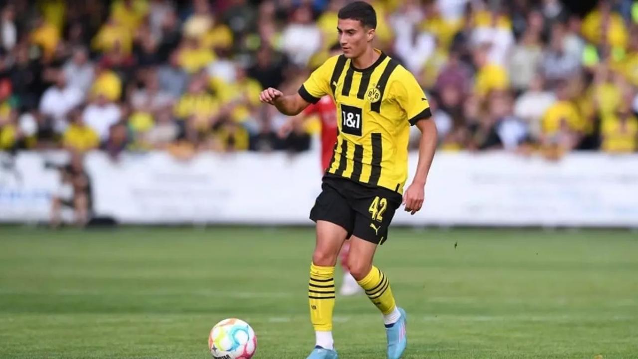 Galatasaray’dan son gün sürprizi! Sıradaki genç Dortmund’dan…