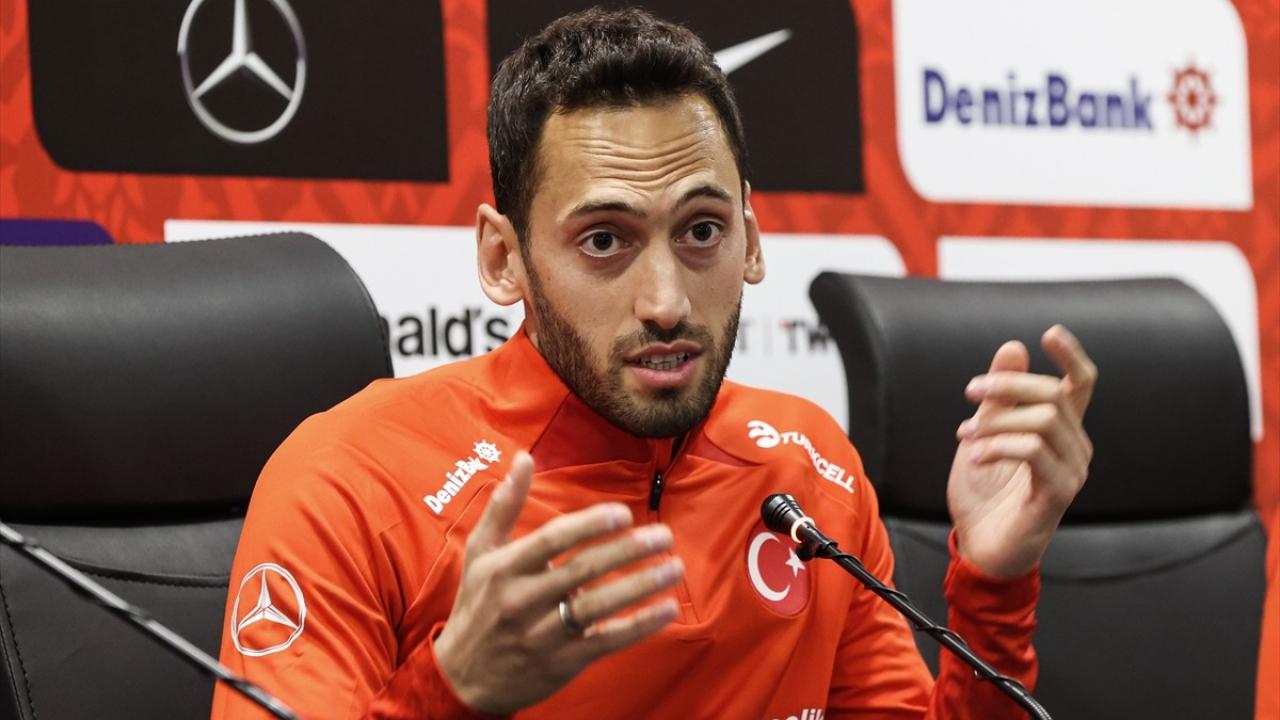 Hakan Çalhanoğlu skandal Milli Takım iddasına cevap verdi!