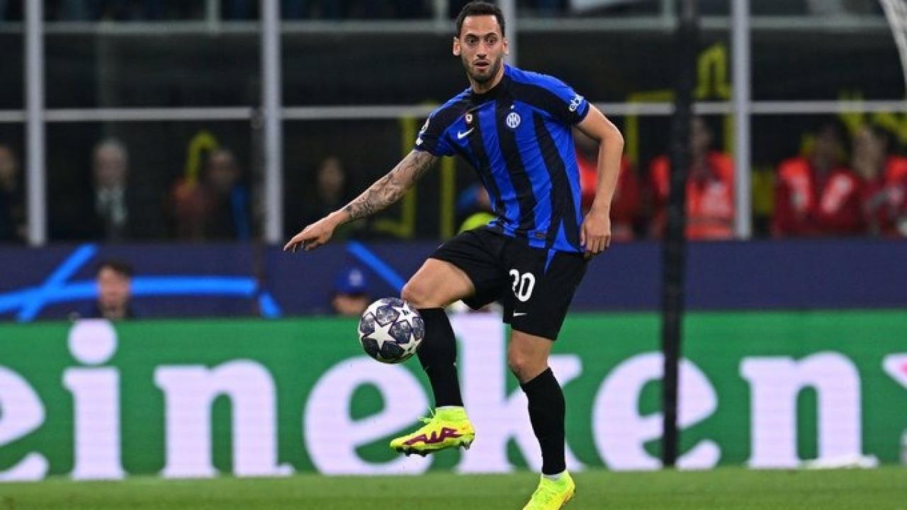 Inter’de Hakan Çalhanoğlu, sakatlığı nedeniyle Sociedad maçında yok