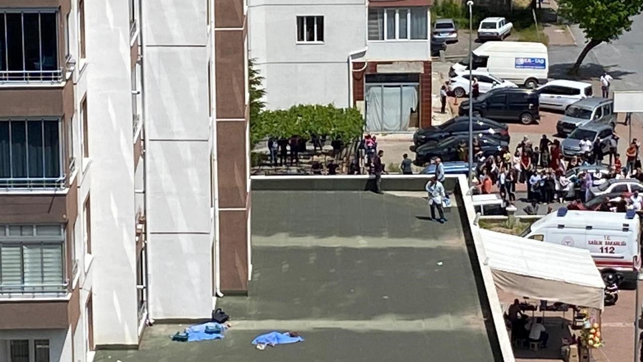 Kayseri’de çocuğunu kurtarmak isteyen anne, kucağındaki çocuğu ile balkondan düştü: 3 ölü