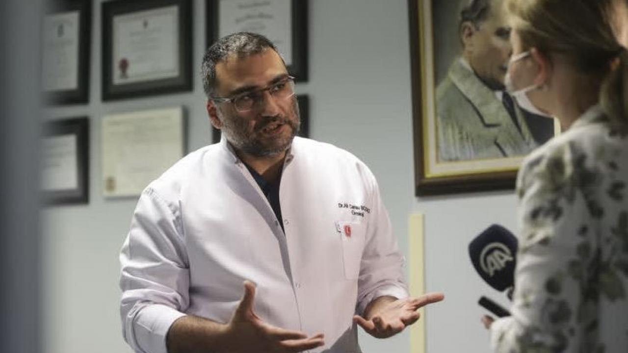 Nadir yapılan iki aşamalı ‘böbrek’ operasyonlarına Türkiye imzası