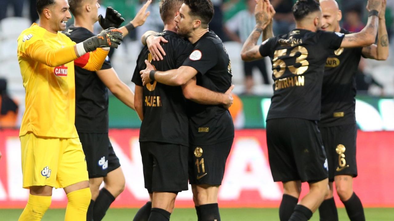 Rize’den Konyaspor’a son dakika şoku!