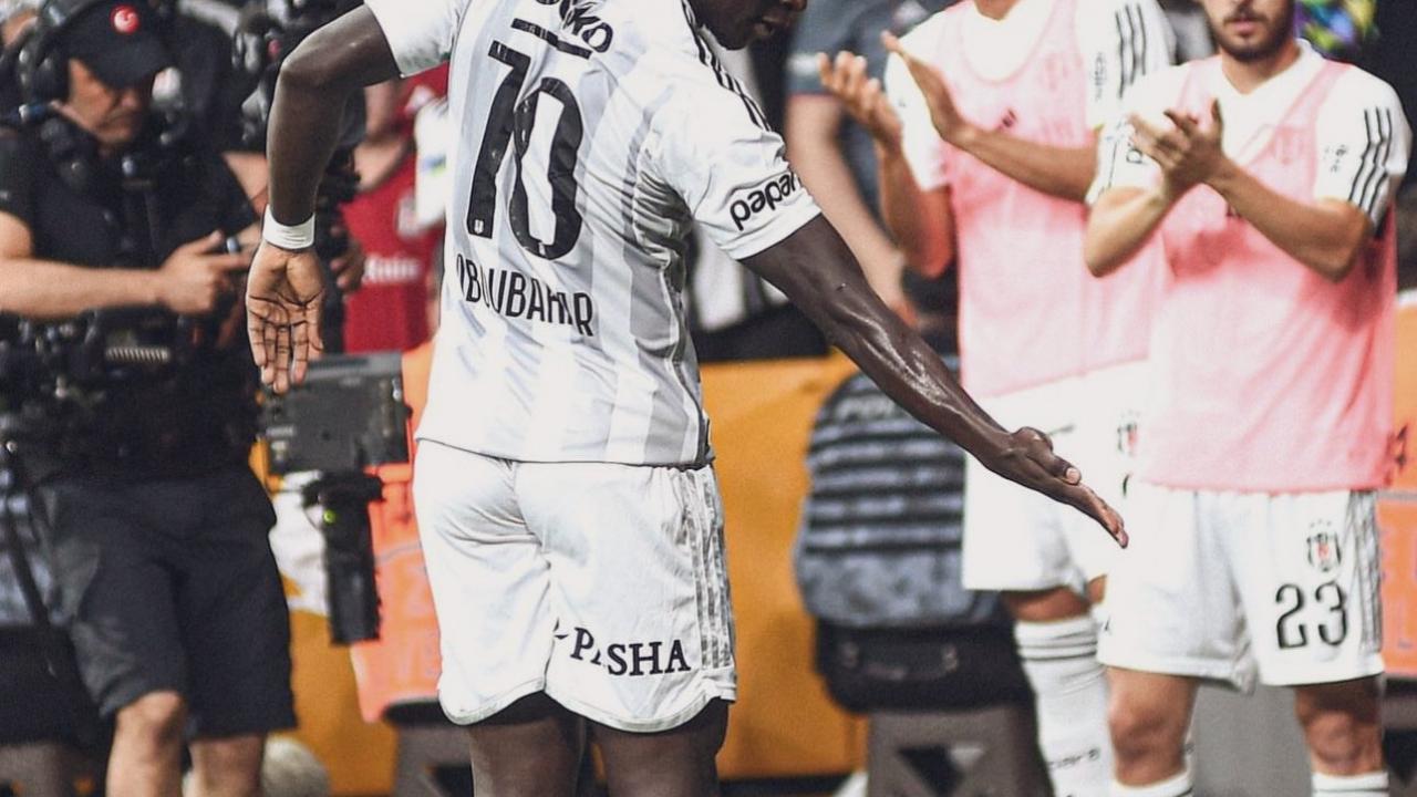 Dev maç önceci büyük şok! Aboubakar Türkiye’ye dönmedi! Beşiktaş açıklama yaptı