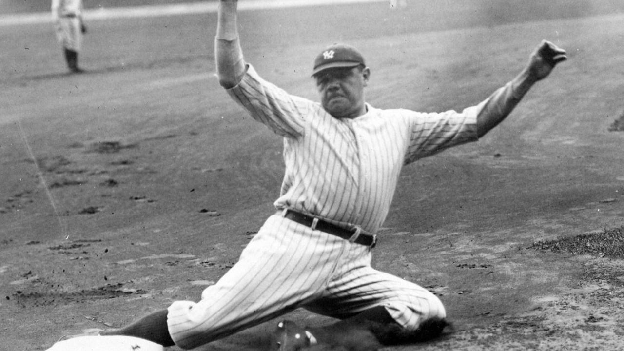 Efsane ismin eldiveni rekor bedelle satıldı