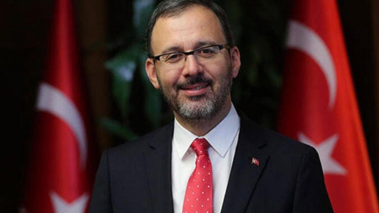 Bakan Kasapoğlu, Dünya Gönüllüler Günü Programı’nda gençlerle buluştu