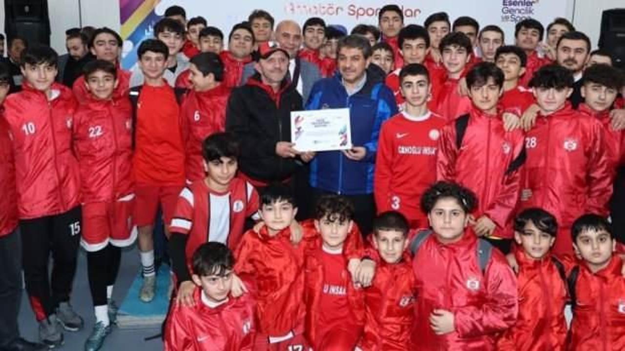 Esenler Belediyesi’nden 3 milyonluk spor desteği