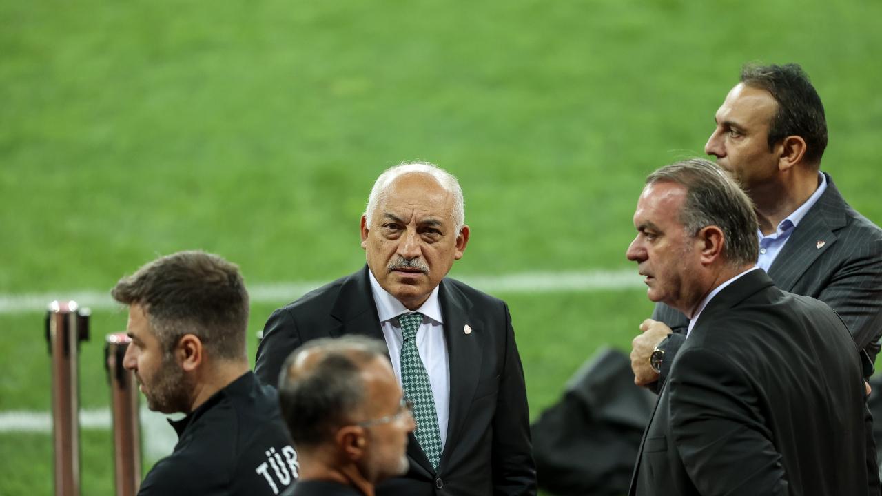 Göreve devam edecek mi? Mehmet Büyükekşi’den Stefan Kuntz açıklaması