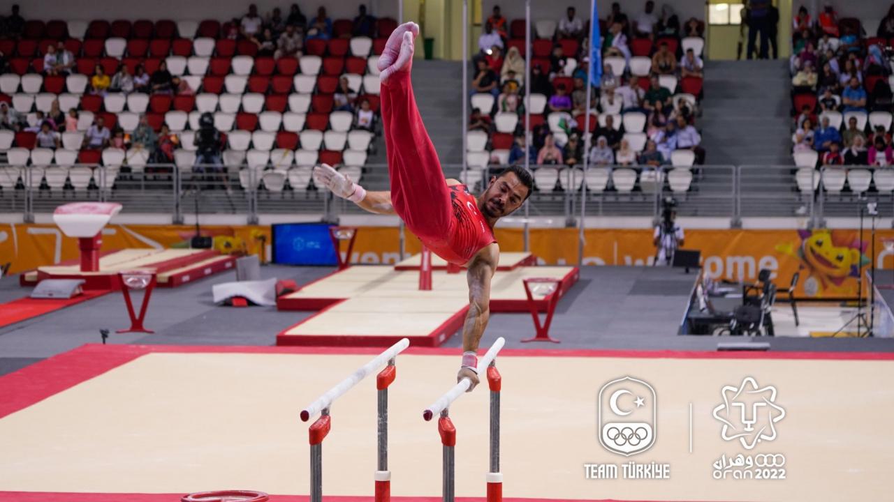 Milli cimnasitikçi Ferhat Arıcan’dan altın madalya!