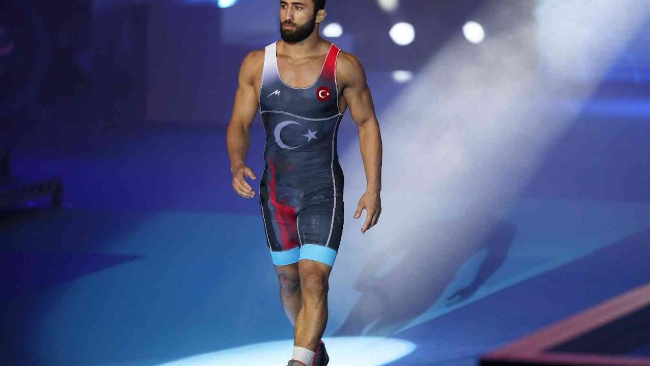 Milli güreşçi Dünya Şampiyonası’nda finalde