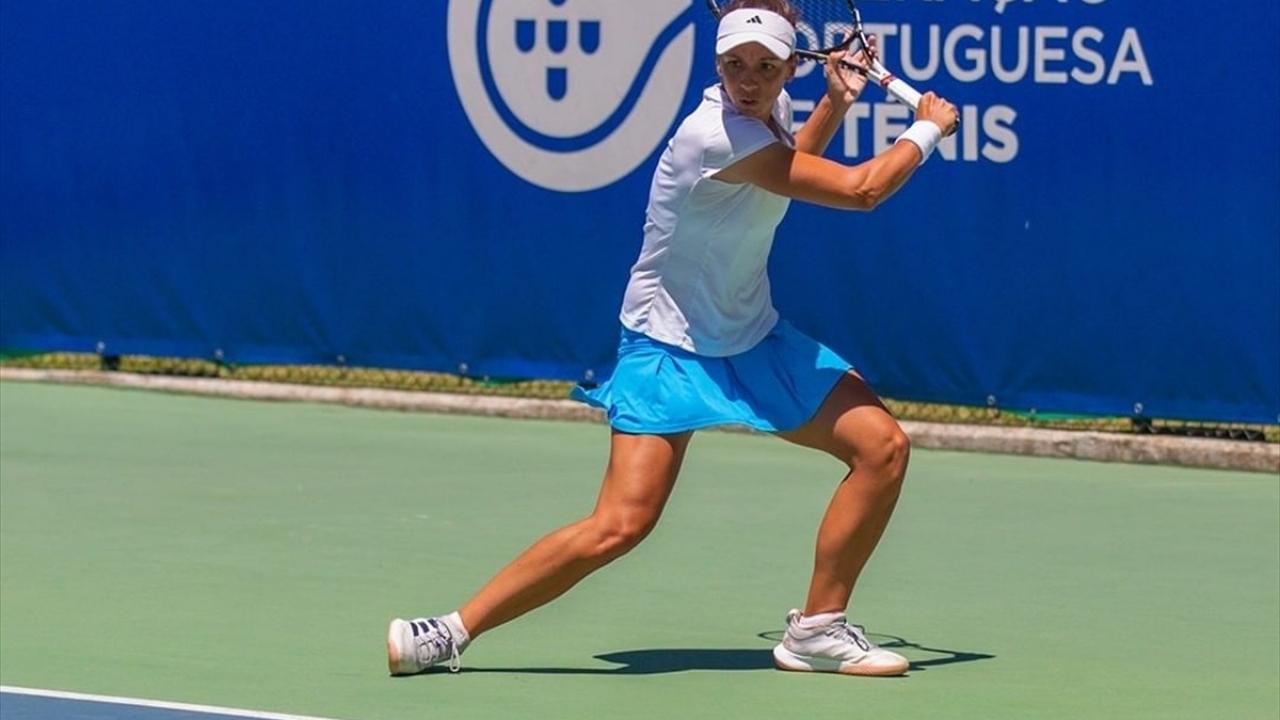 Milli tenisçi Pemra Özgen Portekiz’de şampiyon oldu