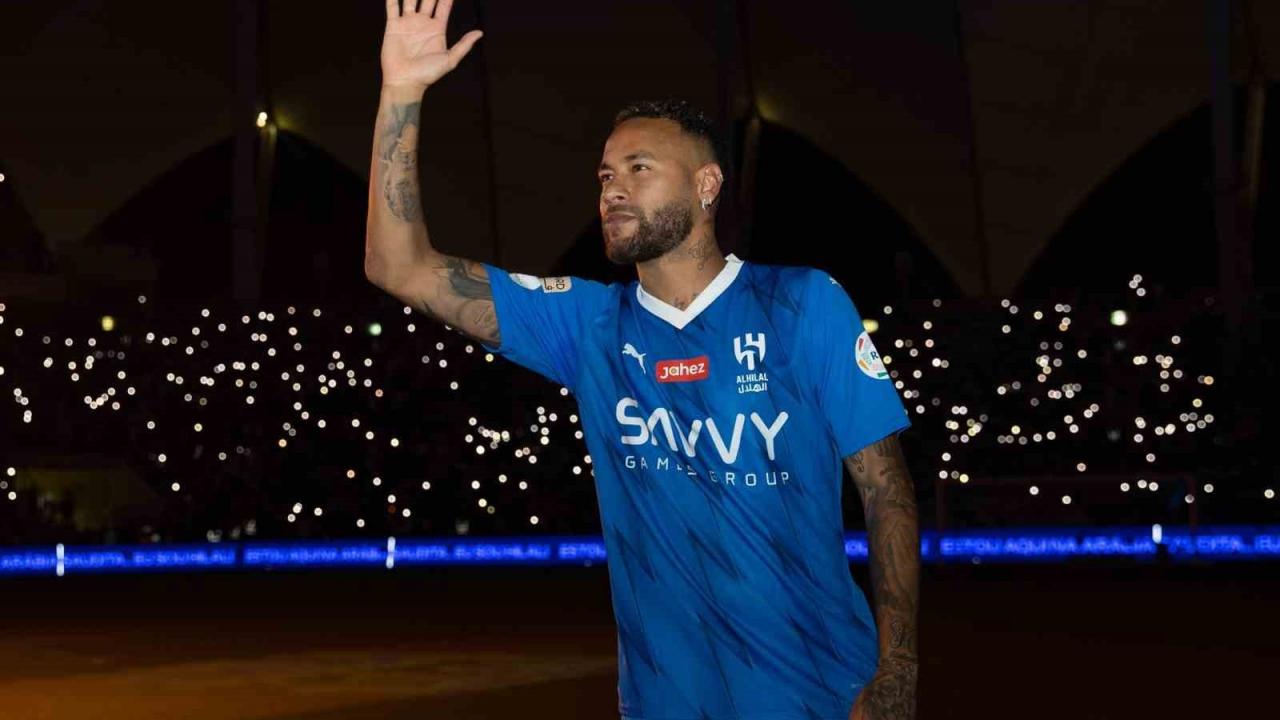 Neymar, Suudi Arabistan Ligi’nin Fransa’dan daha iyi olabileceğini düşünüyor