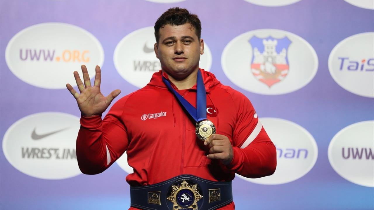 Rıza Kayaalp: Dünya güreş tarihine geçmek istiyorum