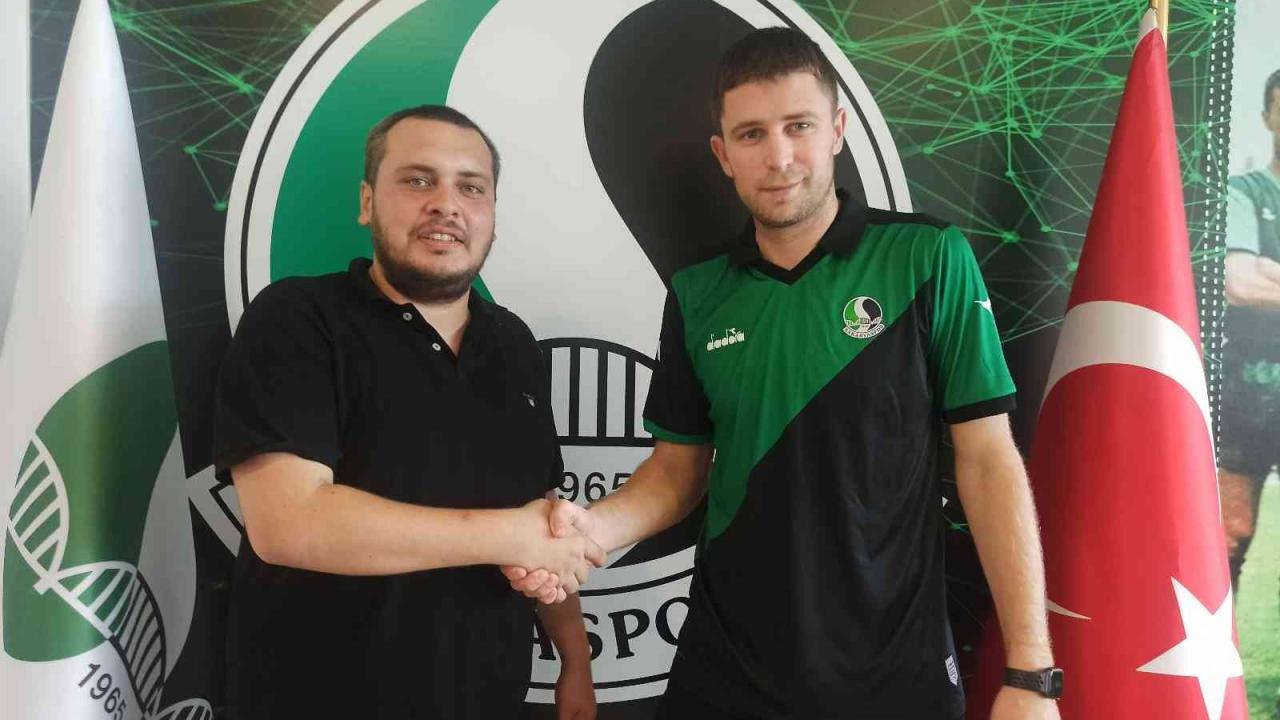 Sakaryaspor, Artem Kravets’i kadrosuna kattı