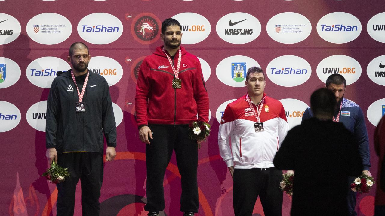 Serbest stil Güreş Milli Takımı’ndan 6 madalya