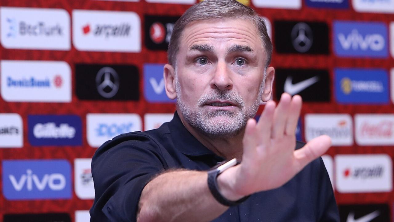 Stefan Kuntz, Almanya’da gündem oldu: Görevden alınmanın eşiğinde!