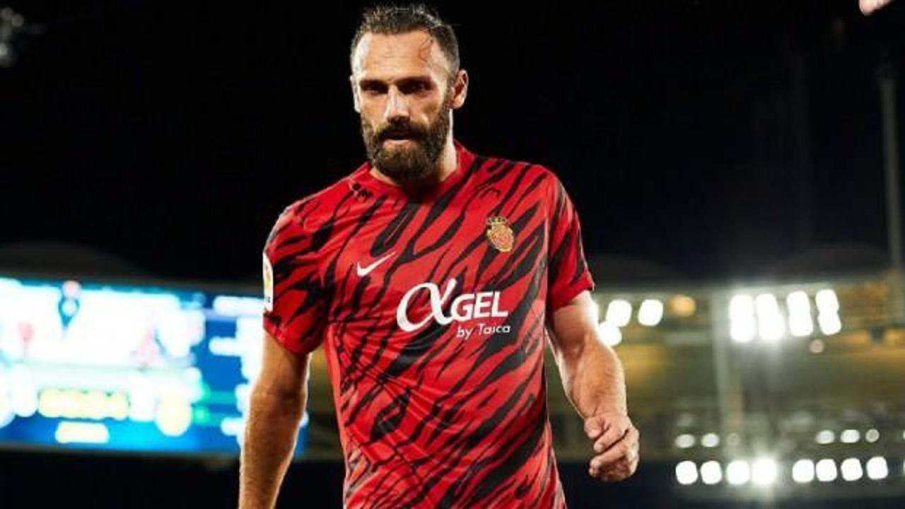 Galatasaray’dan sürpriz görüşme! Fenerbahçe’nin eski golcüsü…