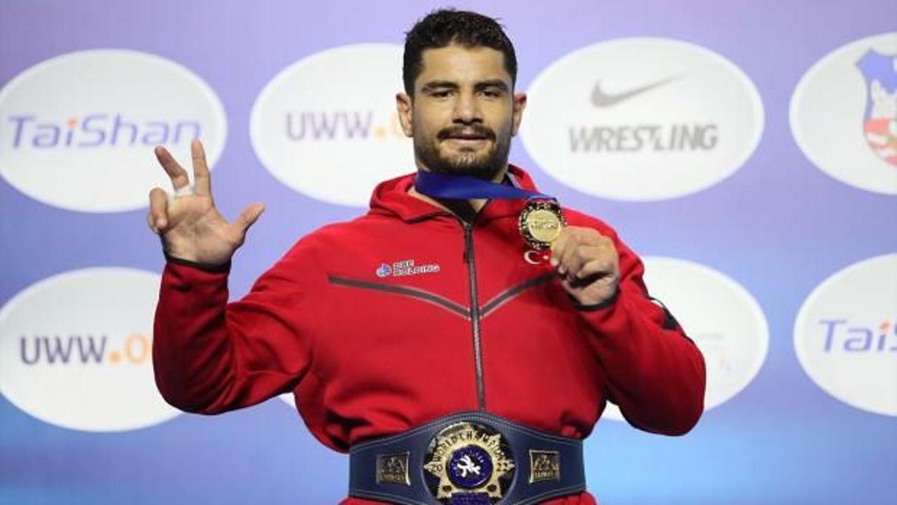 Taha Akgül’den tarihi başarı! 3. kez dünya şampiyonu